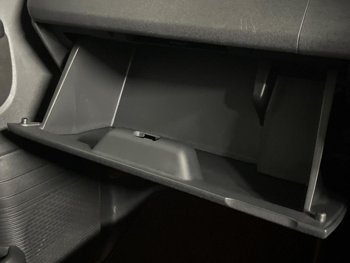 2025 Honda N-BOX CUSTOM 6BA-JF5 (UW-6a126c0fdf985)[27]