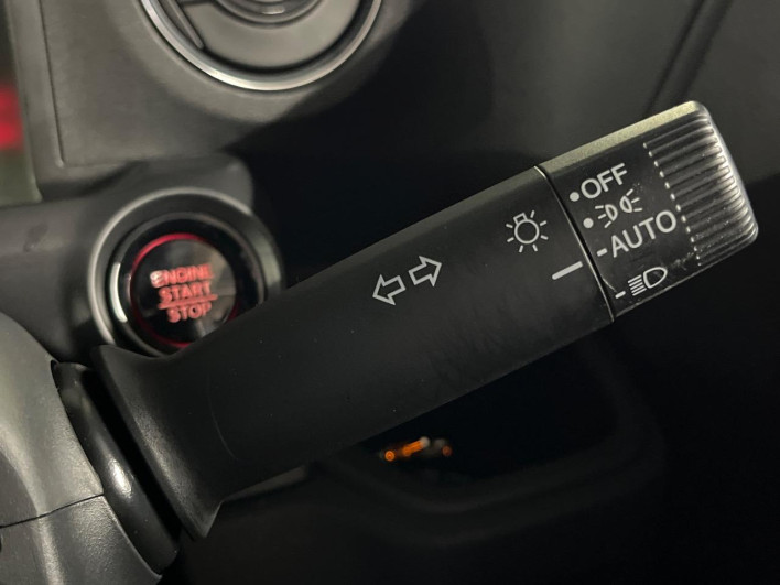 2025 Honda N-BOX CUSTOM 6BA-JF5 (UW-6a126c0fdf985)[15]
