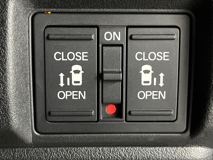 2025 Honda N-BOX CUSTOM 6BA-JF5 (UW-6a126c0fdf985)[7]