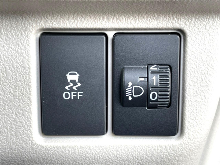 2024 Honda N-BOX 6BA-JF6 (UW-6a126c11854f2)[19]