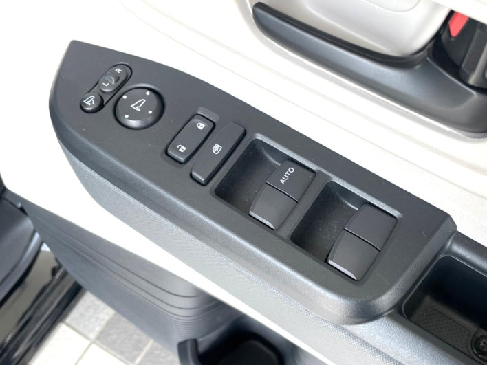 2024 Honda N-BOX 6BA-JF6 (UW-6a126c11854f2)[16]