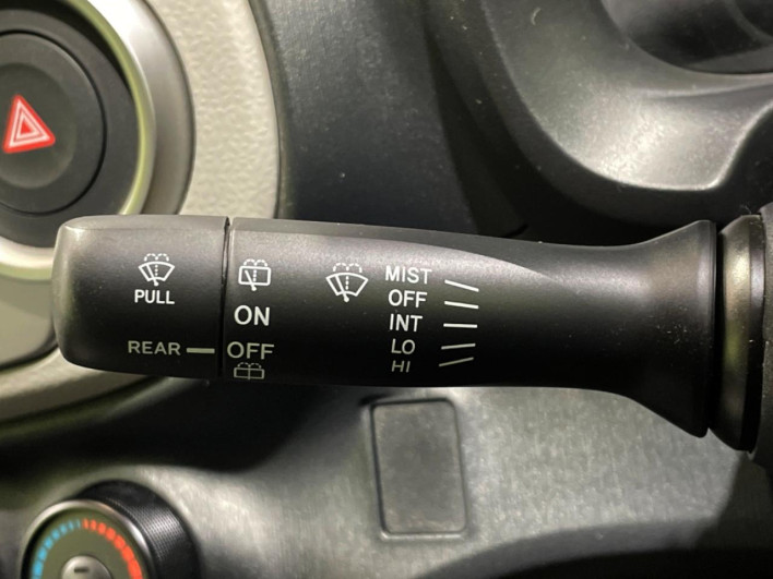 2012 Toyota Vitz DBA-KSP130 (UW-6a126c2a52dfa)[19]