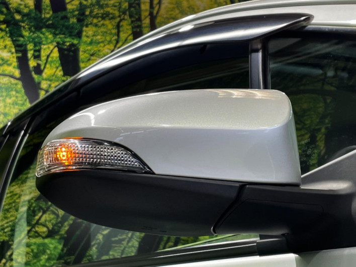 2012 Toyota Vitz DBA-KSP130 (UW-6a126c2a52dfa)[13]