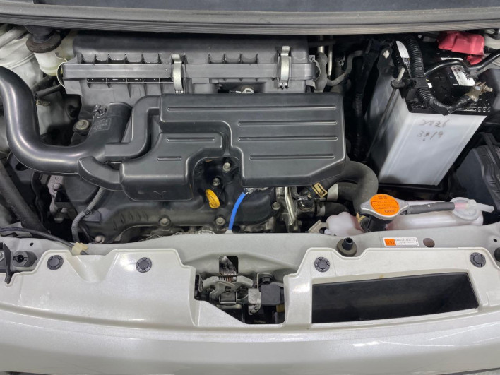 2011 Daihatsu Move DBA-LA100S (UW-6a126c2fc9732)[25]