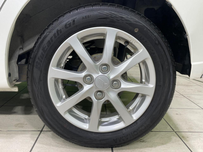 2011 Daihatsu Move DBA-LA100S (UW-6a126c2fc9732)[8]