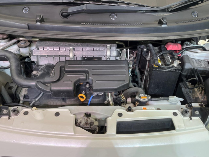 2011 Daihatsu Move DBA-LA100S (UW-6a126c308fd90)[4]