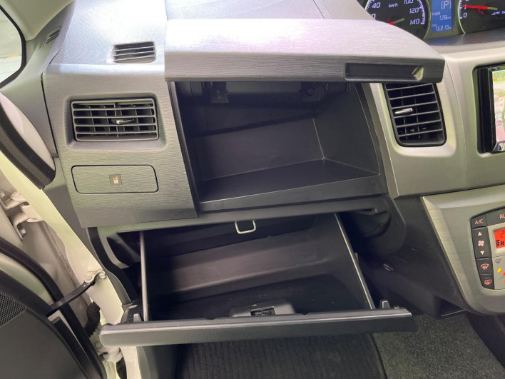 2011 Daihatsu Move DBA-LA100S (UW-6a126c308fd90)[6]