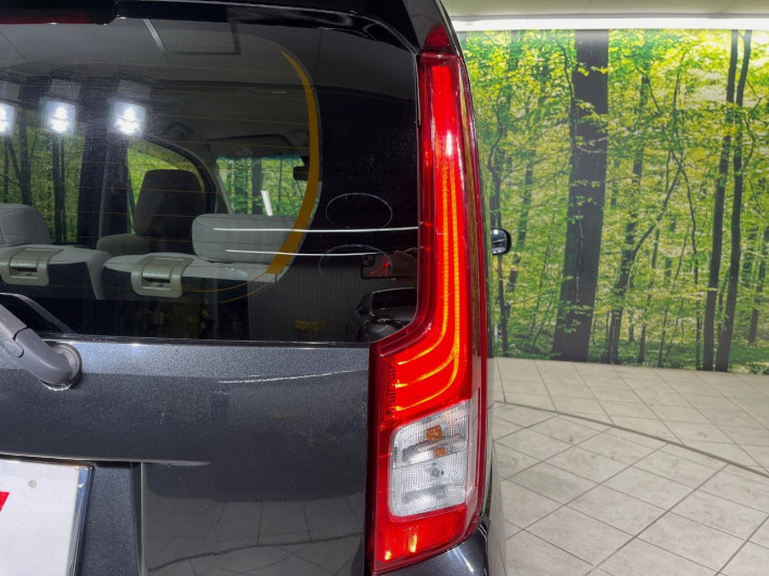 2017 Daihatsu Move DBA-LA150S (UW-6a126c32df993)[8]