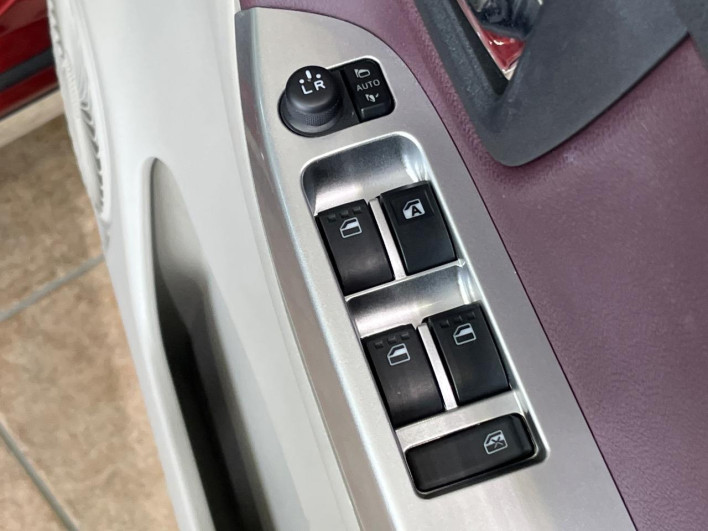 2016 Daihatsu Cast DBA-LA250S (UW-6a126c361d718)[12]
