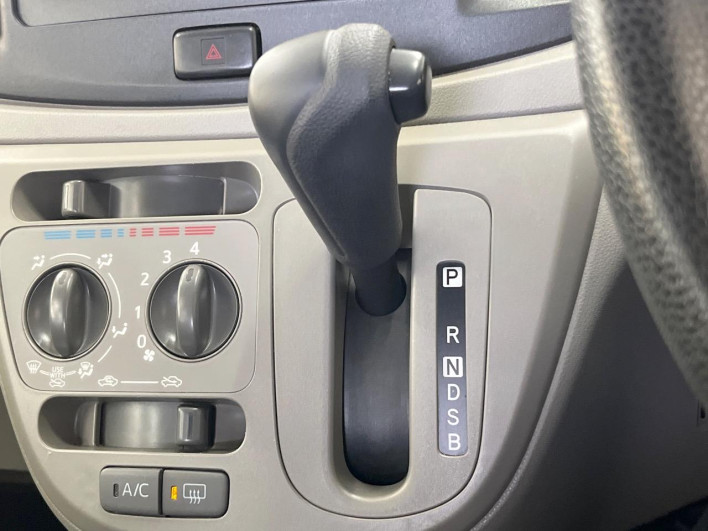 2013 Daihatsu Mirai Ease DBA-LA300S (UW-6a126c382ddac)[18]