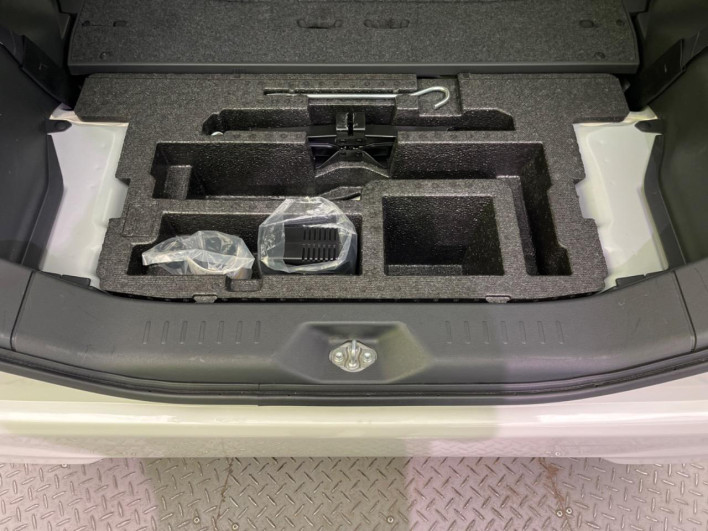 2015 Daihatsu Tanto DBA-LA600S (UW-6a126c40cee86)[18]