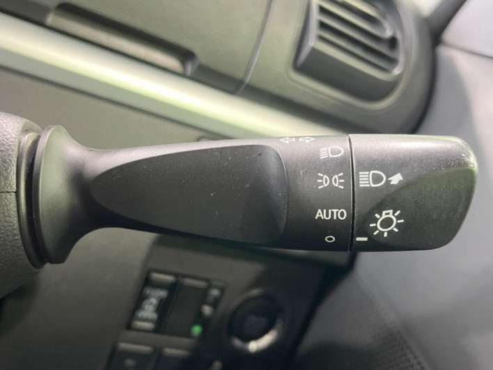 2017 Daihatsu Tanto DBA-LA600S (UW-6a126c4222140)[24]