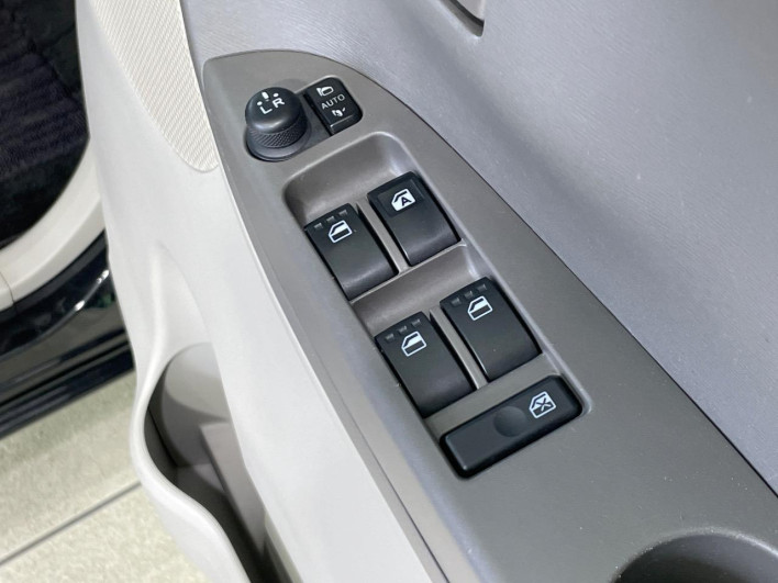 2018 Daihatsu Tanto DBA-LA600S (UW-6a126c43a9696)[22]