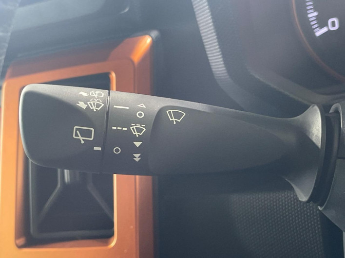 2025 Daihatsu Taft 5BA-LA900S (UW-6a126c5641cf0)[24]