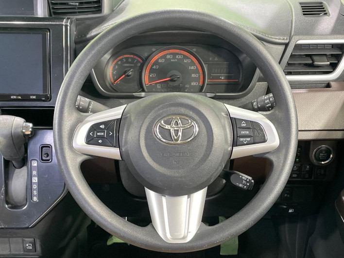 2019 Toyota Roomy DBA-M900A (UW-6a126c5c1e1d8)[24]