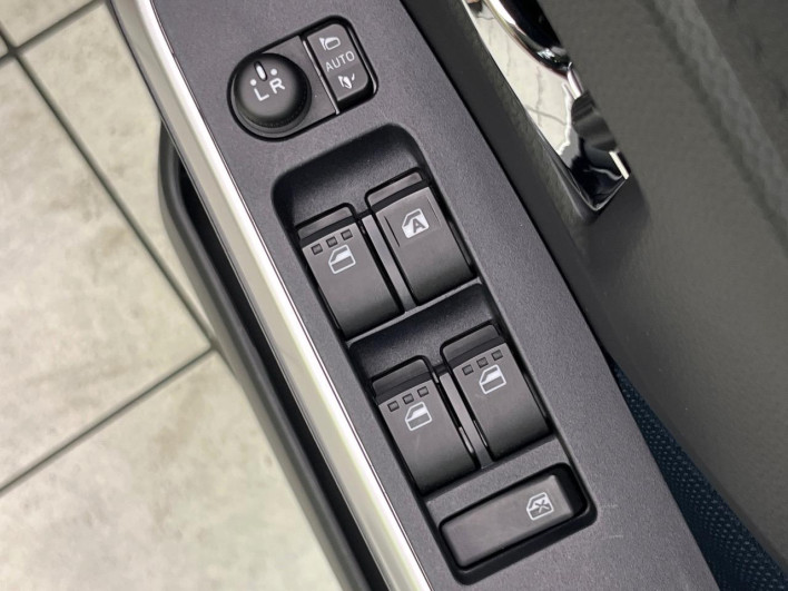 2020 Toyota Roomy 5BA-M900A (UW-6a126c5d455d1)[6]