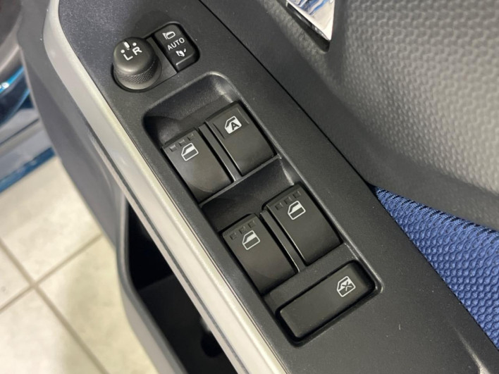 2018 Toyota TANK DBA-M910A (UW-6a126c6505723)[24]