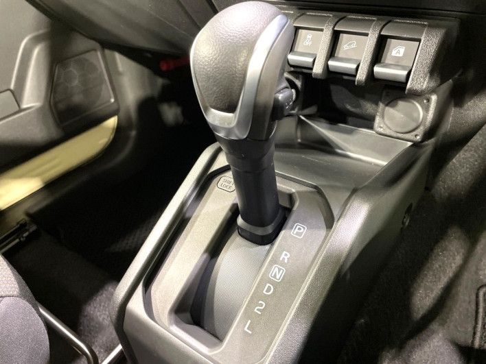 2025 Suzuki Jimny Nomad 3BA-JC74W (UW-6a126c694f425)[28]