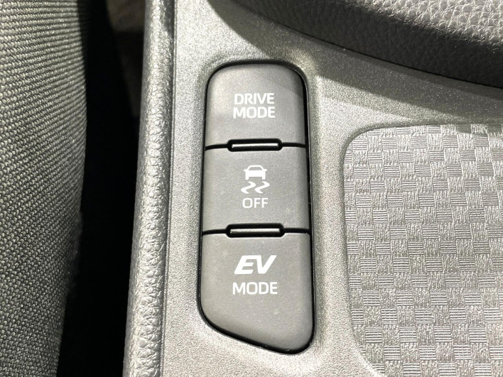 2021 Toyota Yaris Cross 6AA-MXPJ10 (UW-6a126cb556950)[25]