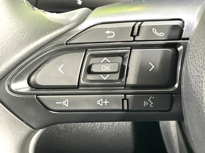 2021 Toyota Yaris Cross 6AA-MXPJ10 (UW-6a126cb556950)[27]