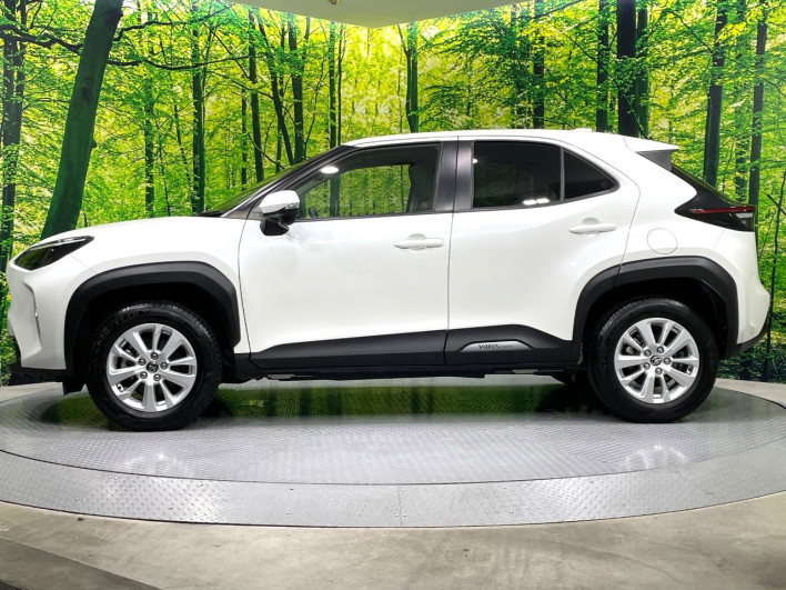 2021 Toyota Yaris Cross 6AA-MXPJ10 (UW-6a126cb556950)[6]