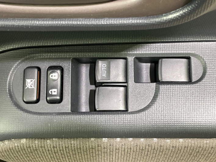 2013 Toyota Spade DBA-NCP141 (UW-6a126cd12de25)[5]