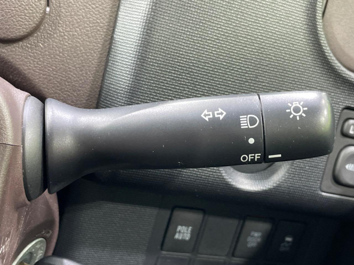 2013 Toyota Spade DBA-NCP141 (UW-6a126cd12de25)[18]