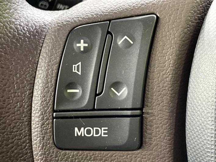 2013 Toyota Spade DBA-NCP141 (UW-6a126cd12de25)[20]