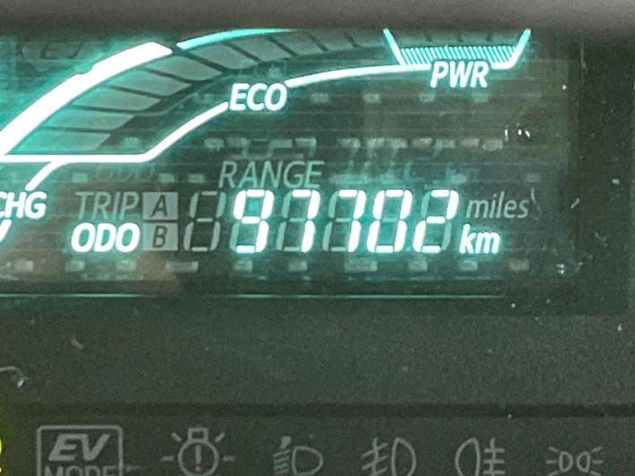 2013 Toyota Aqua DAA-NHP10 (UW-6a126cd49ee44)[2]