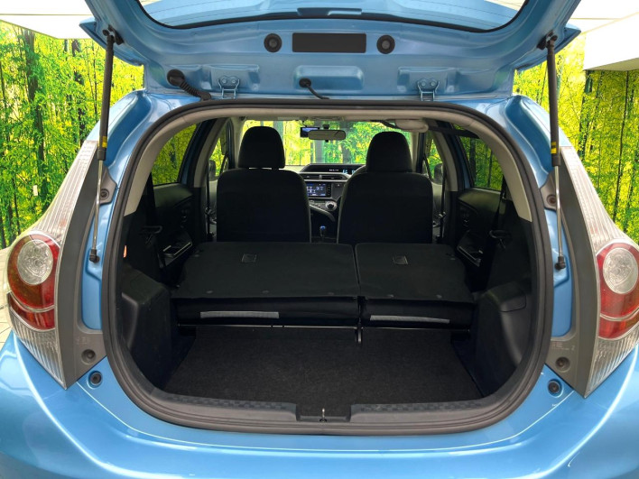 2014 Toyota Aqua DAA-NHP10 (UW-6a126cd51f272)[29]