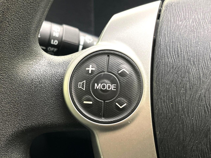 2014 Toyota Aqua DAA-NHP10 (UW-6a126cd51f272)[15]