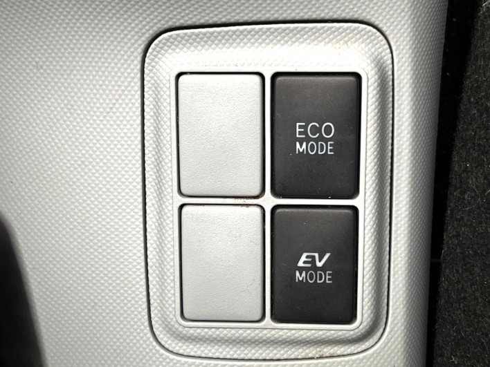2014 Toyota Aqua DAA-NHP10 (UW-6a126cd51f272)[20]