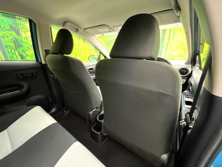 2014 Toyota Aqua DAA-NHP10 (UW-6a126cd51f272)[26]