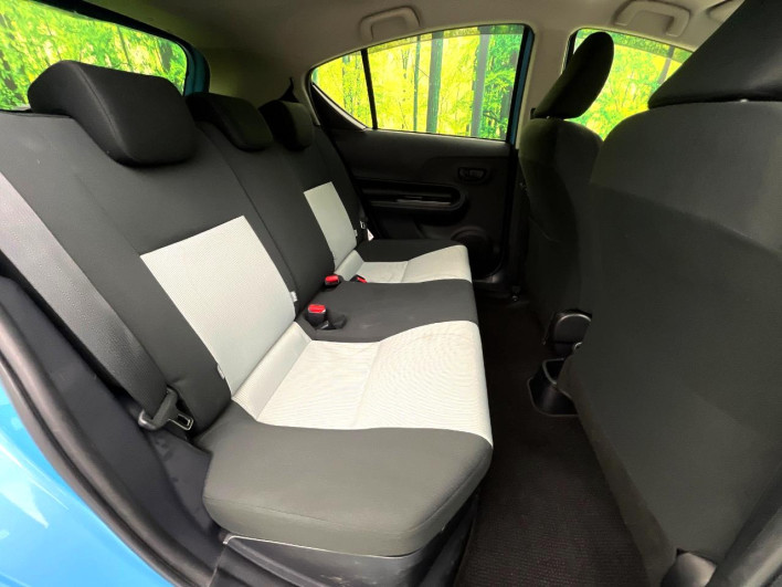2014 Toyota Aqua DAA-NHP10 (UW-6a126cd51f272)[27]