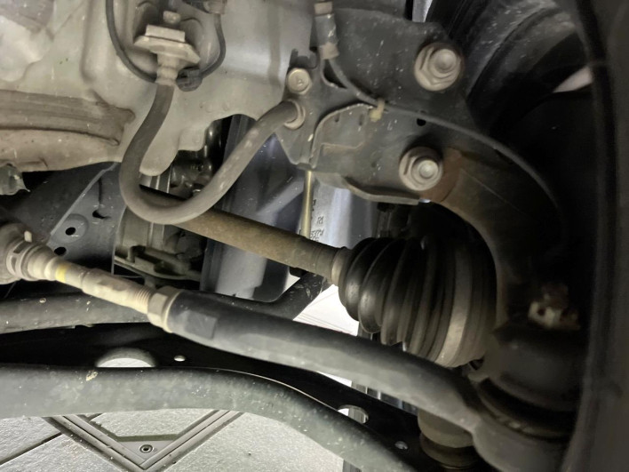 2019 Toyota Aqua DAA-NHP10 (UW-6a126cd66dc66)[27]