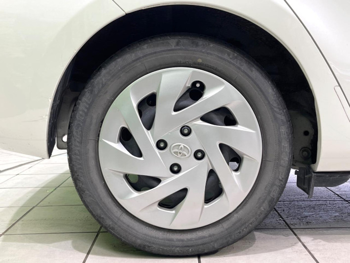 2019 Toyota Aqua DAA-NHP10 (UW-6a126cd66dc66)[28]