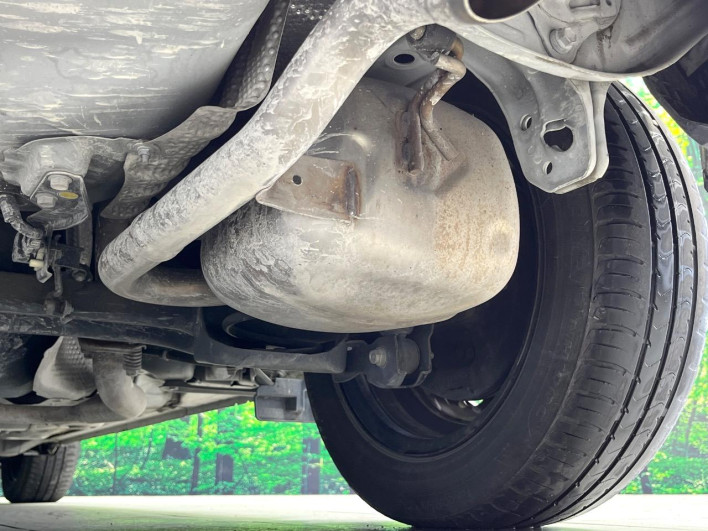 2019 Toyota Aqua DAA-NHP10 (UW-6a126cd66dc66)[15]
