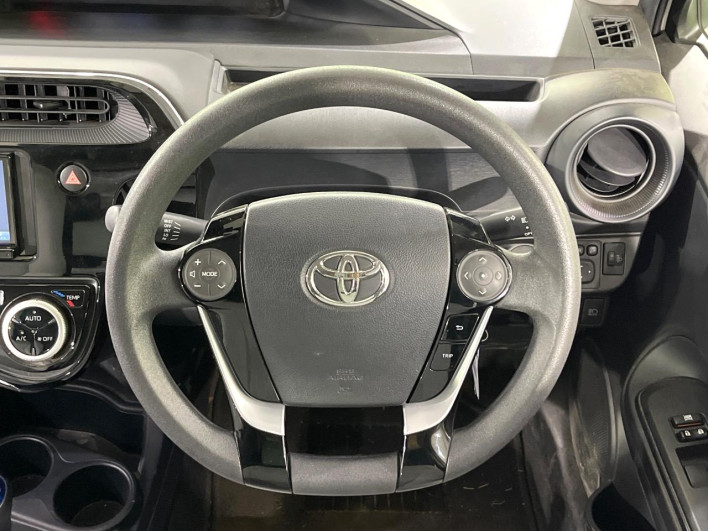 2021 Toyota Aqua 6AA-NHP10 (UW-6a126cd8e3358)[28]