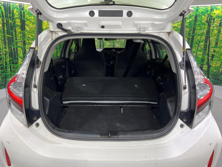 2021 Toyota Aqua 6AA-NHP10 (UW-6a126cd8e3358)[16]
