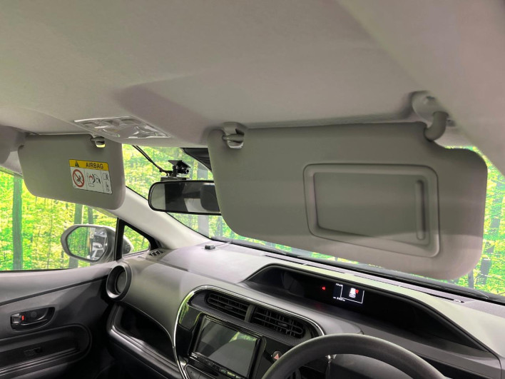 2021 Toyota Aqua 6AA-NHP10 (UW-6a126cd8e3358)[21]