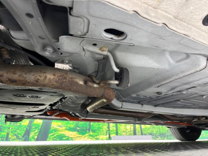 2021 Toyota Aqua 6AA-NHP10 (UW-6a126cd8e3358)[20]