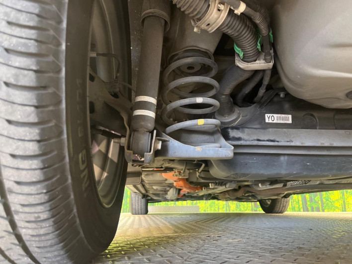 2015 Toyota Aqua DAA-NHP10 (UW-6a126cd9e36c6)[14]