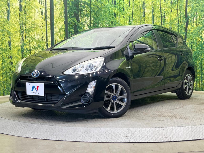 2015 Toyota Aqua DAA-NHP10 (UW-6a126cd9e36c6)[0]