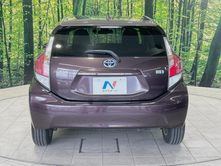 2016 Toyota Aqua DAA-NHP10 (UW-6a126cda2ba53)[21]