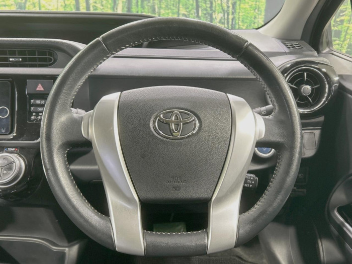 2016 Toyota Aqua DAA-NHP10 (UW-6a126cda2ba53)[20]