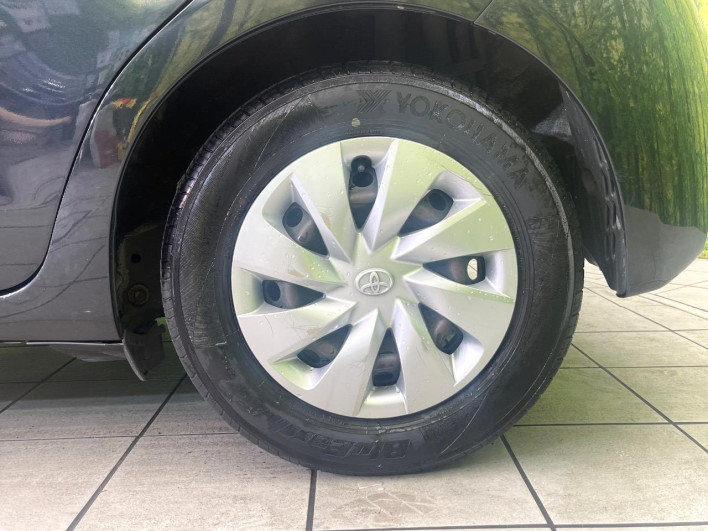 2017 Toyota Vitz DAA-NHP130 (UW-6a126cdccddc4)[11]