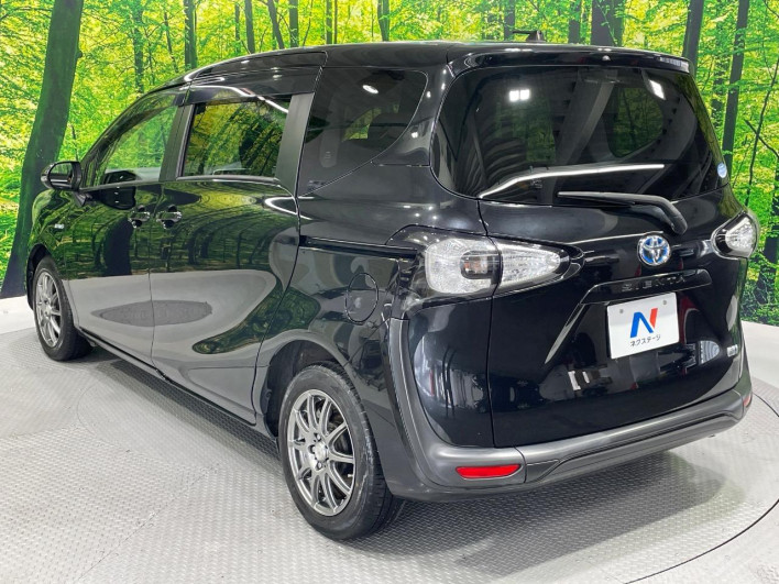2017 Toyota Sienta DAA-NHP170G (UW-6a126cdf3babe)[14]
