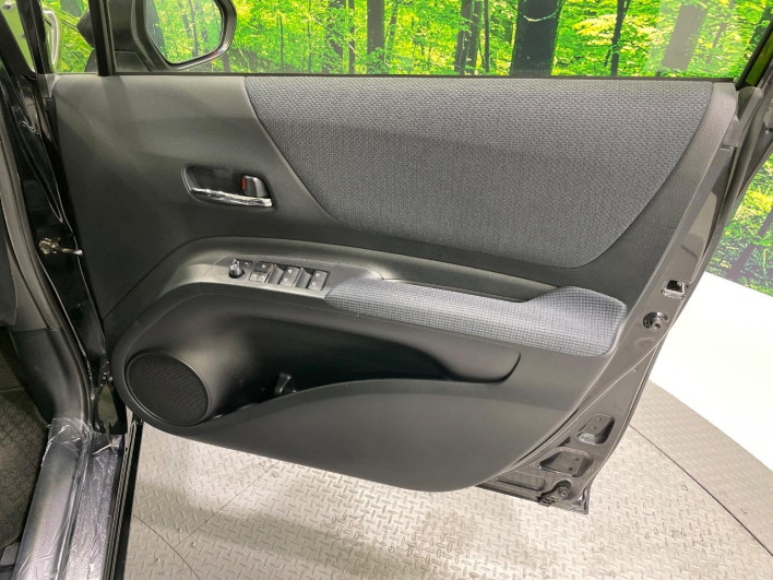 2017 Toyota Sienta DAA-NHP170G (UW-6a126cdf3babe)[29]