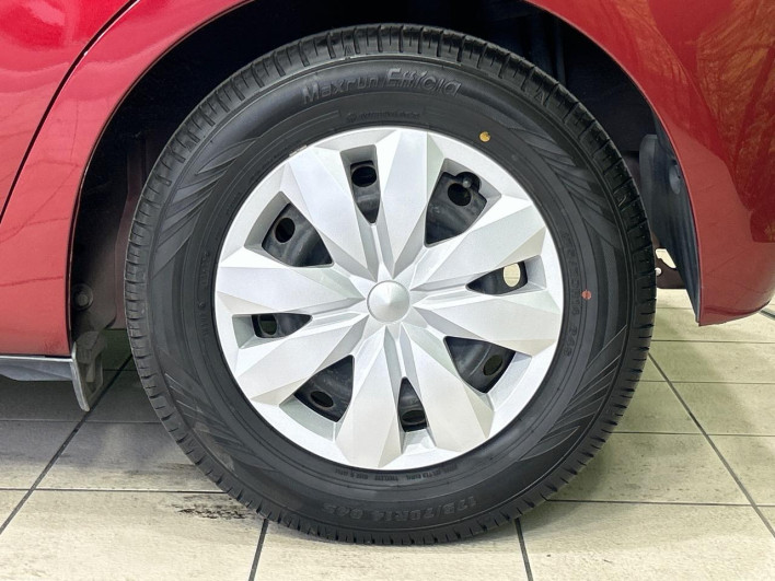 2015 Toyota Vitz DBA-NSP130 (UW-6a126ce18f8ba)[7]