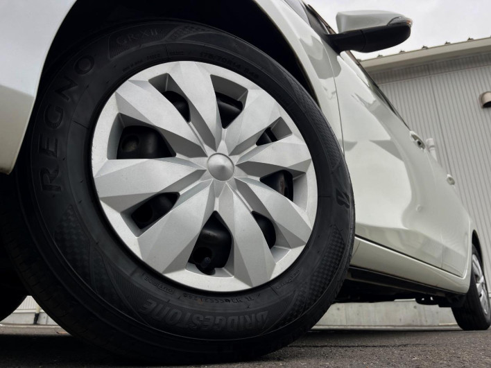 2015 Toyota Vitz DBA-NSP130 (UW-6a126ce19161e)[6]